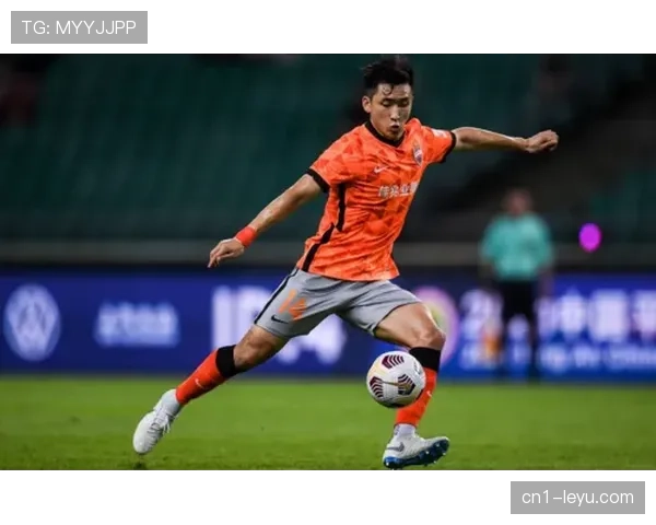 20岁新星卡洛斯·埃斯皮替补奇兵，2026年已斩获10粒进球